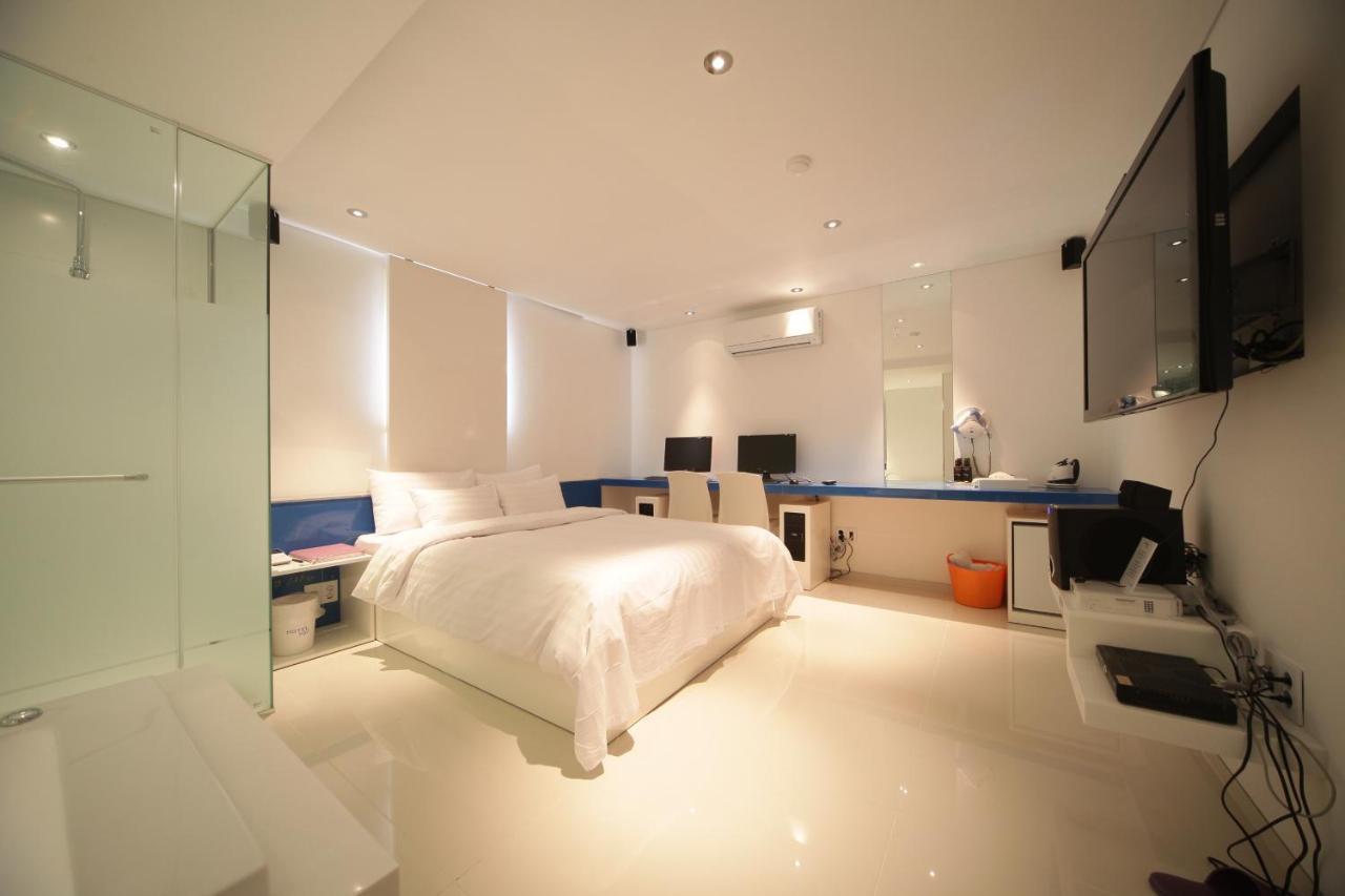 Hotel Pop Jongno Сеул Экстерьер фото
