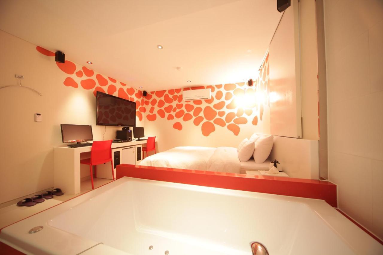 Hotel Pop Jongno Сеул Экстерьер фото