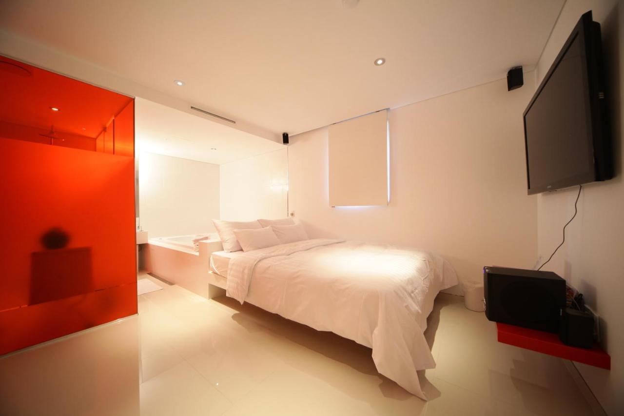 Hotel Pop Jongno Сеул Экстерьер фото